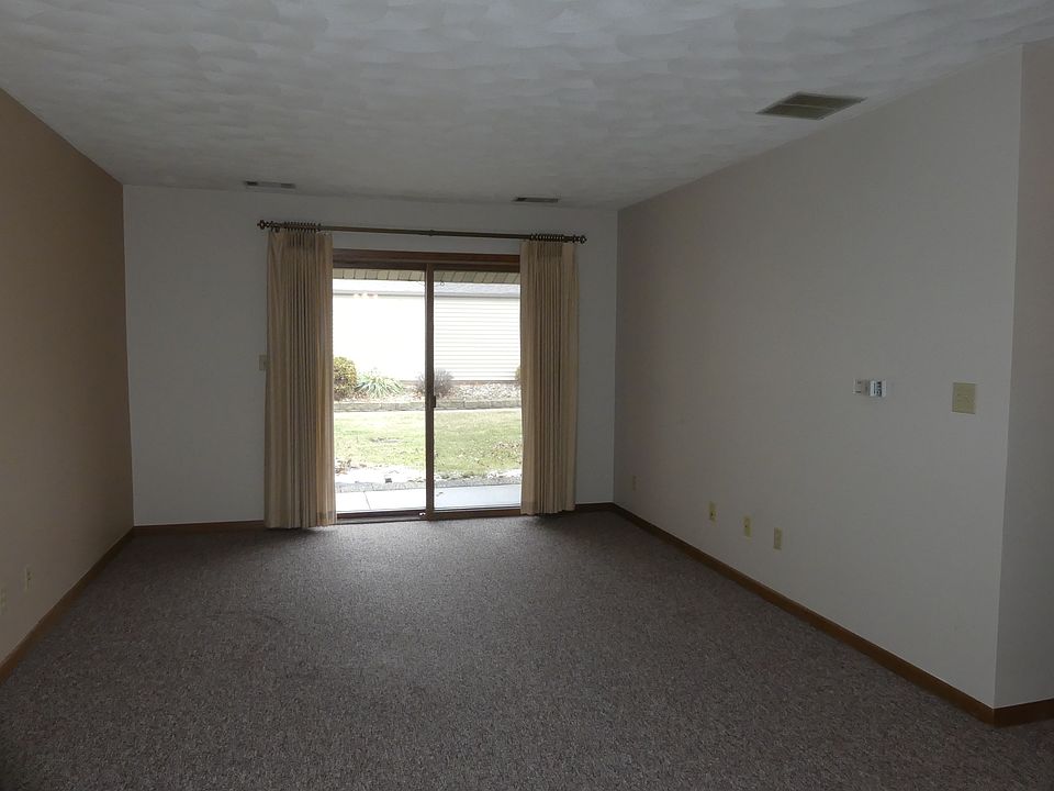 1st image of 2350 1st Street A Dr APT 4