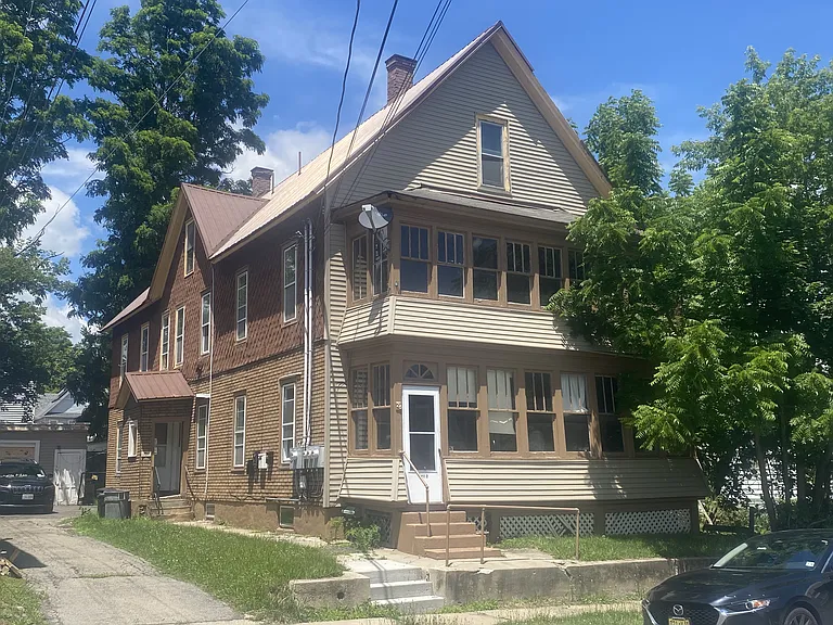 28 Pulaski St #3 — Photo 9