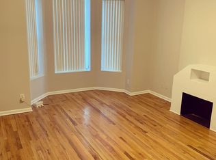 4422 S Saint Lawrence Ave #1, Chicago, IL 60653