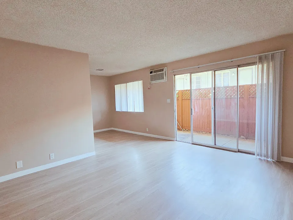 1815 Fremont Ave