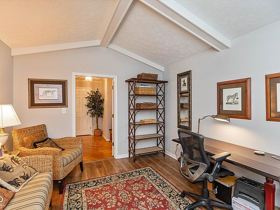4th image of 6936 Steinmeier Dr