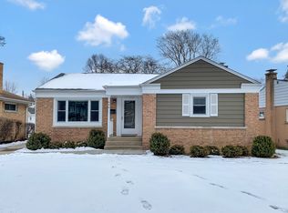 646 E Clarendon Ave, Arlington Heights, IL