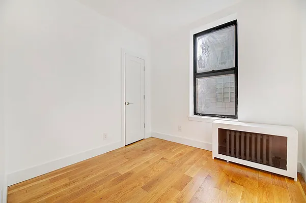 Rented by REAL New York | media 39