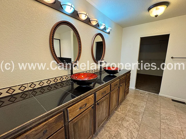 8008 Firecracker Trl — Photo 38
