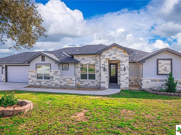 3rd image of 1561 Yaupon Dr