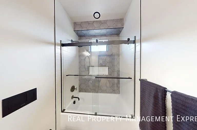 313 N Red Spruce Ave — Photo 13