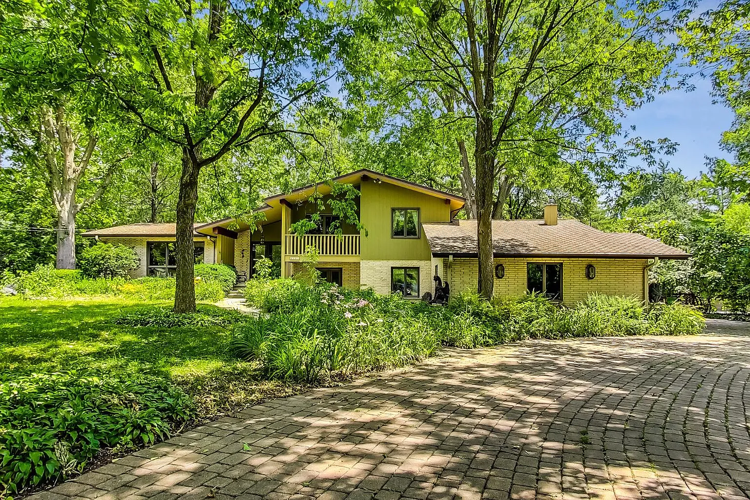 6383 Pontiac Dr photo 1