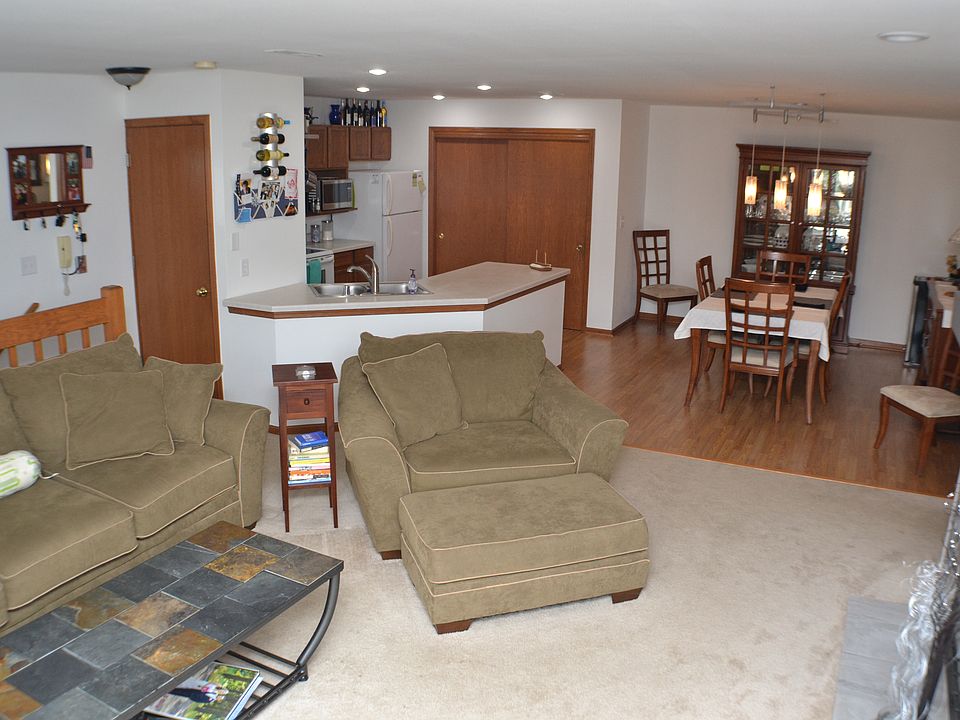 1st image of N25W24037 River Park Dr
