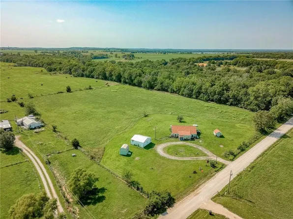 232 SW 1451st Rd, Holden, MO 64040