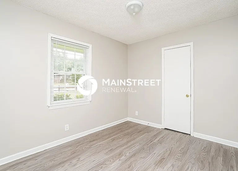 4336 Central Valley Dr — Photo 8