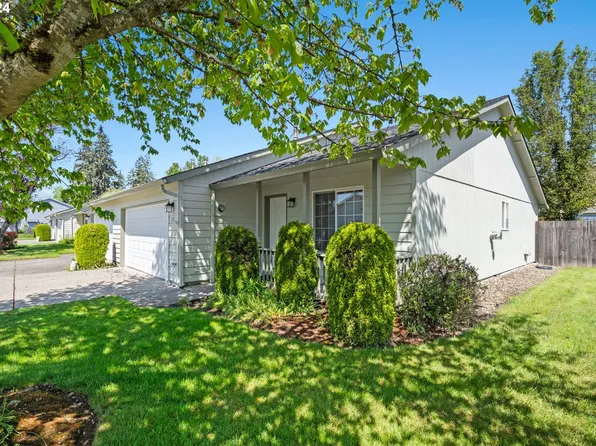 716 SE 5th Way #D10, Battle Ground, WA 98604