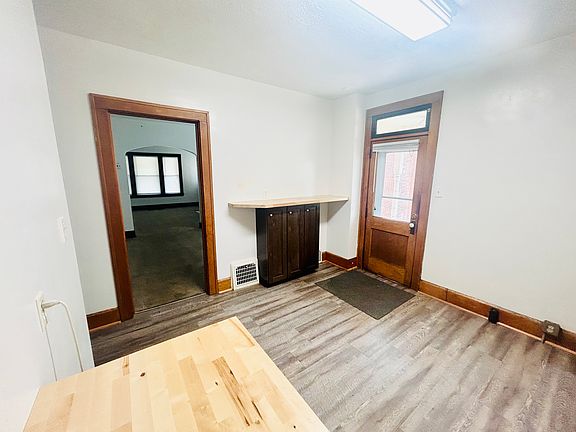 3rd image of 524 E Maple St APT 1