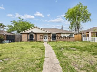 2803 Scottsbluff Dr, Dallas, TX 75228