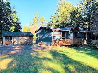 88183 Cardinal Ln, Bandon, OR 97411