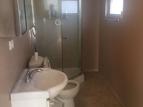 4th image of 1817 N Broadway St Unit B