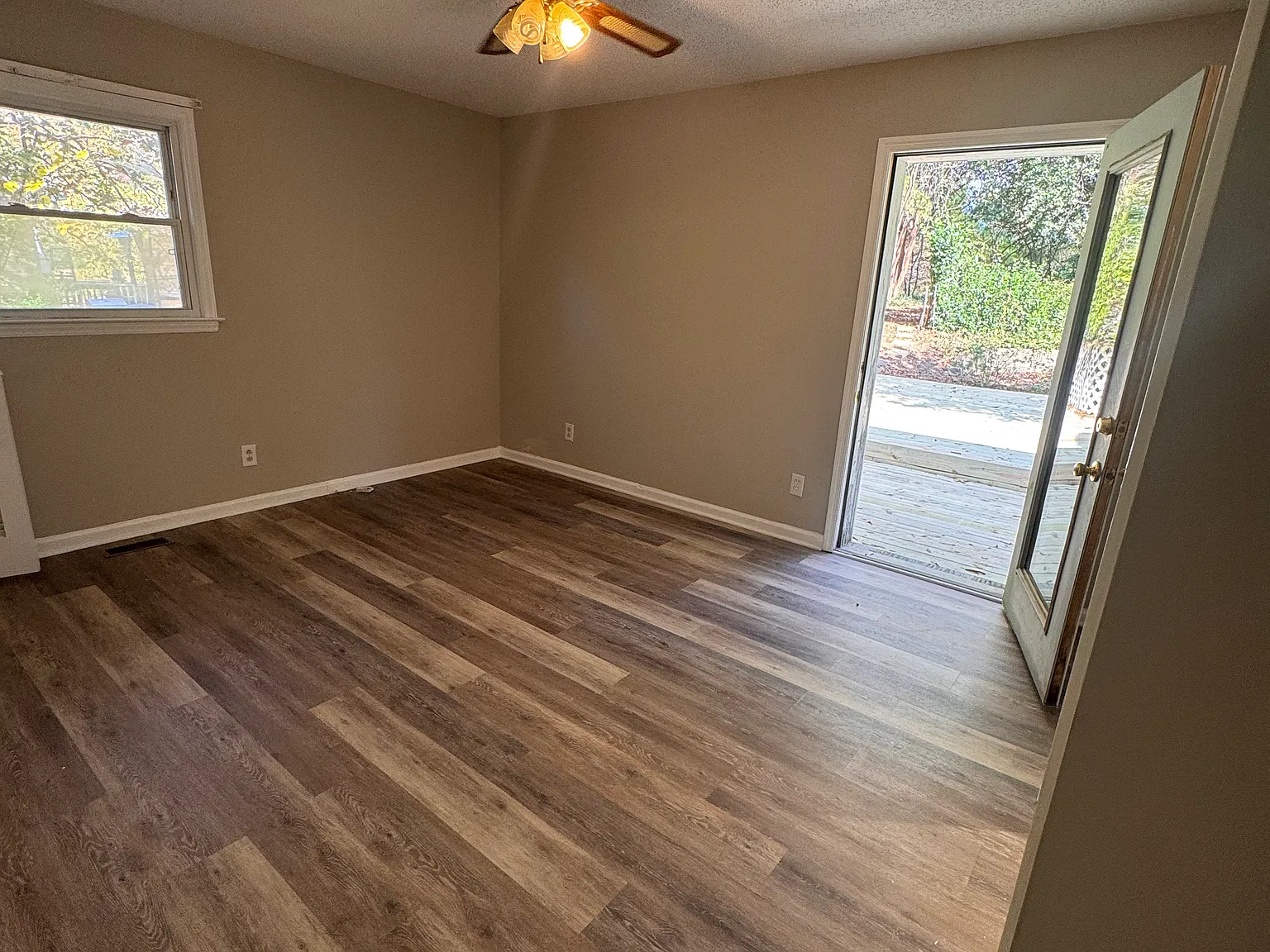 1139 Marietta St — Photo 4
