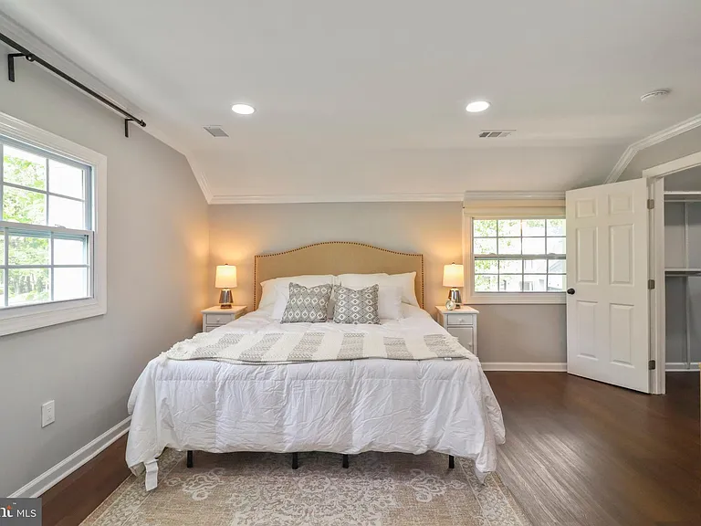 6621 Hallwood Ave — Photo 28