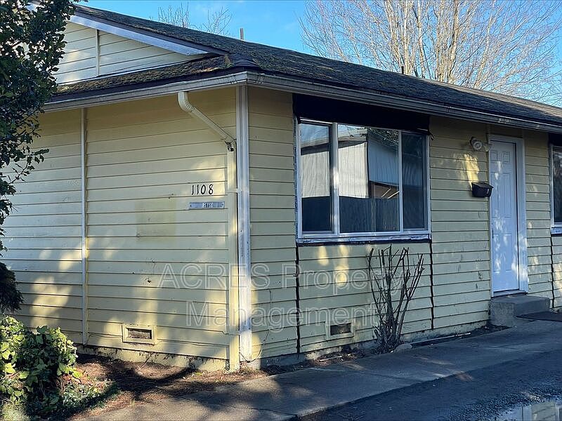 1st image of 1108 B St SE #A