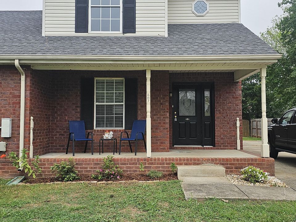 1st image of 807 Mason Tucker Dr