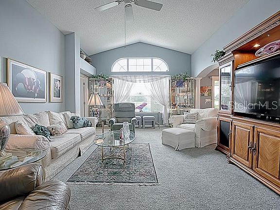3rd image of 796 Castleberry Cir