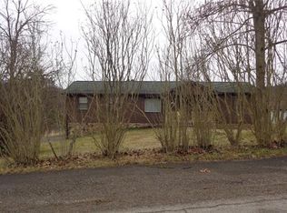 1417 Airport Rd, Vandergrift, PA 15690