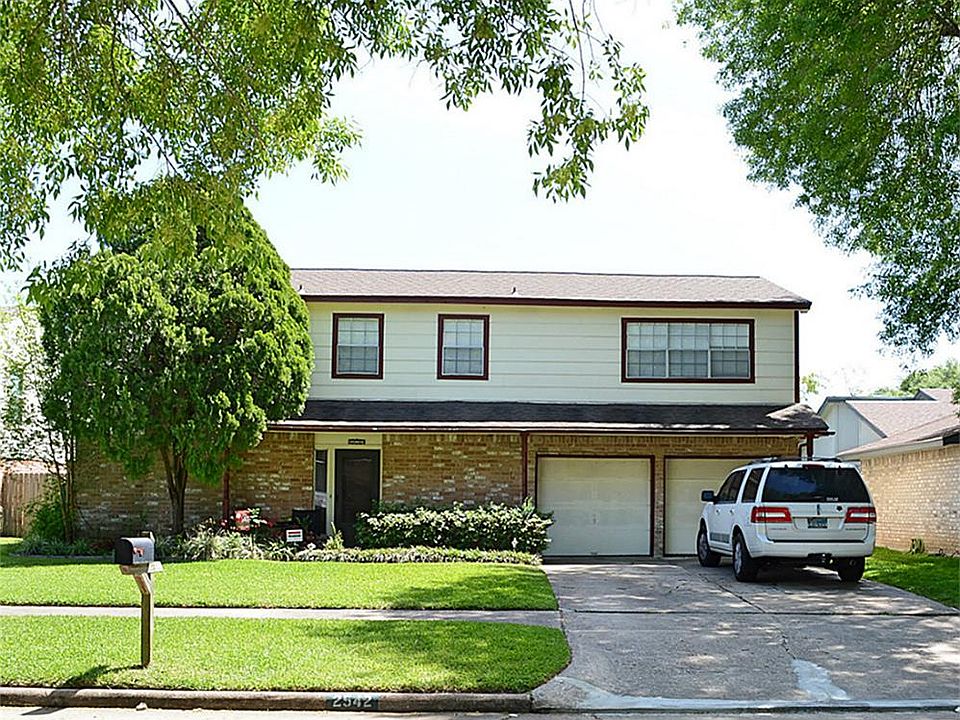 1st image of 2542 Coopers Post Ln