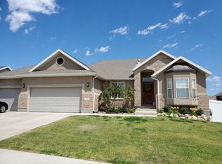 5676 W Coral Mount Ln, West Valley City, UT 84118