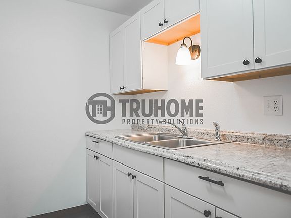 5th image of 612 N 5th St #301