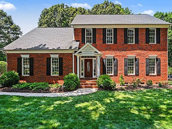 2nd image of 10403 Persimmon Creek Dr
