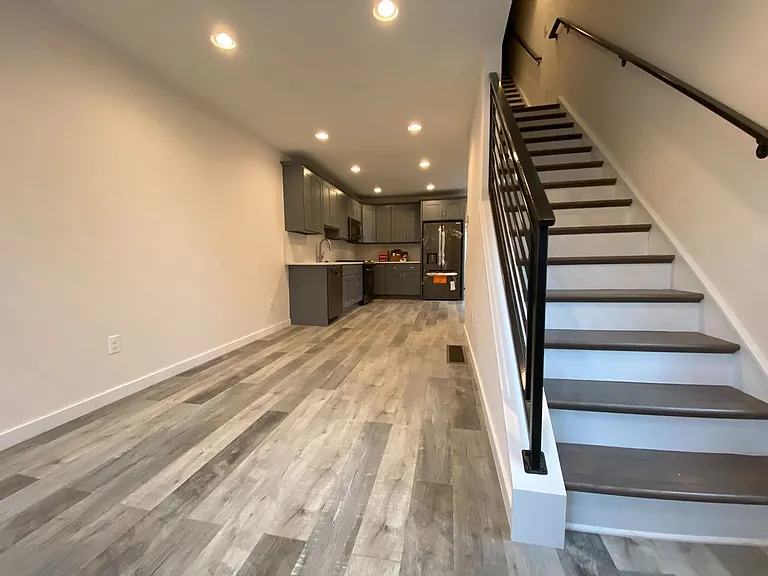 2609 Almond St — Photo 33