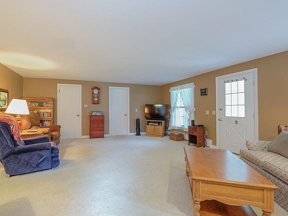5th image of 3853 N 33rd St