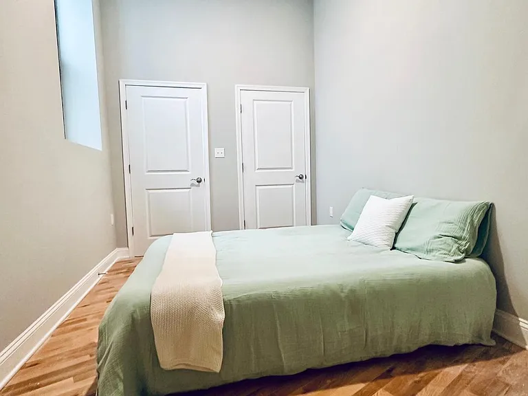 100 W Lexington St #204 — Photo 11
