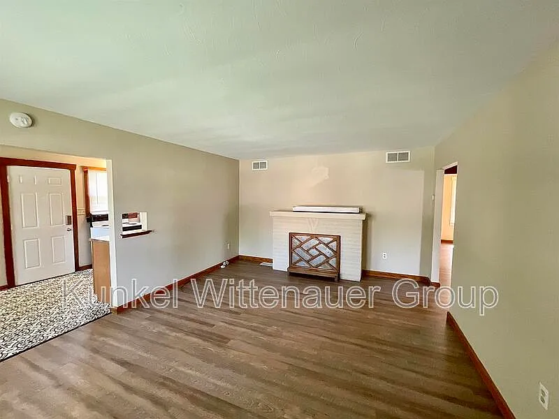 2 bed, 1.0 bath, 800 sqft, $950 — Photo 4