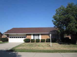 6757 Willow Creek Dr, Dayton, OH 45424