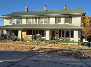 424 1st Ave E, Dyersville, IA 52040