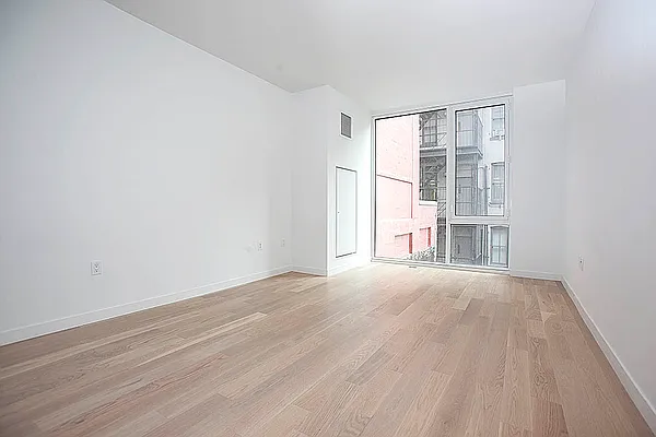 Rented by NextStopNY | media 69