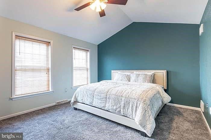 2nd image of 2405 Rob Dr #2406