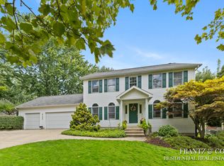 2150 Rolling Hills Dr SE, Grand Rapids, MI 49546