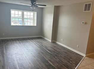 240 Geri Ln APT D, Richmond, KY 40475