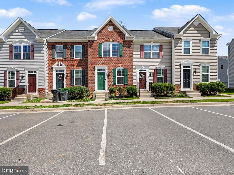 1st image of 207 Streamview Dr