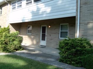 144 1/2 Circle Dr, Fairmont, WV 26554