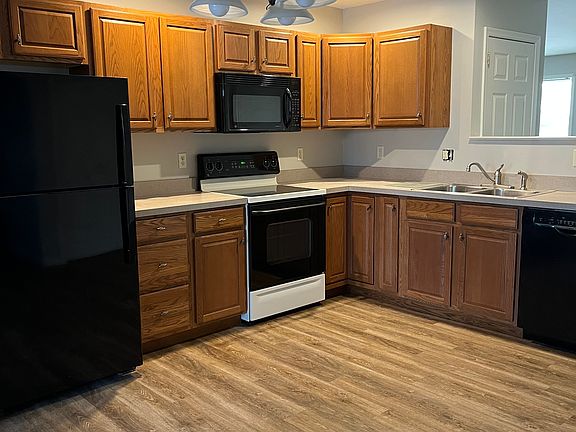 5th image of 419 Flaxen Ln