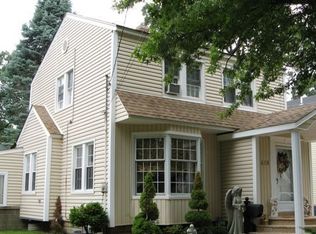 618 Irving Pl, Baldwin, NY 11510