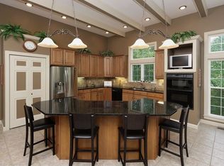 19283 Babler Forest Rd, Chesterfield, MO 63005