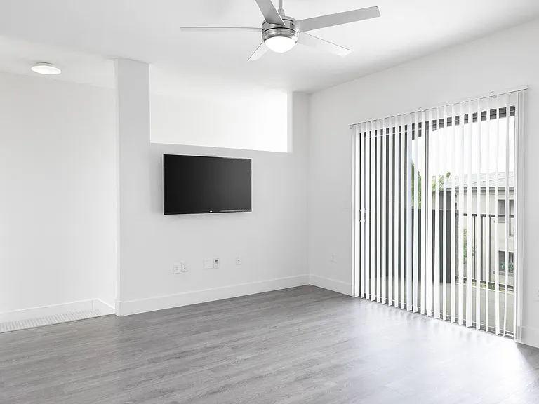 Union Apartments — Photo 13