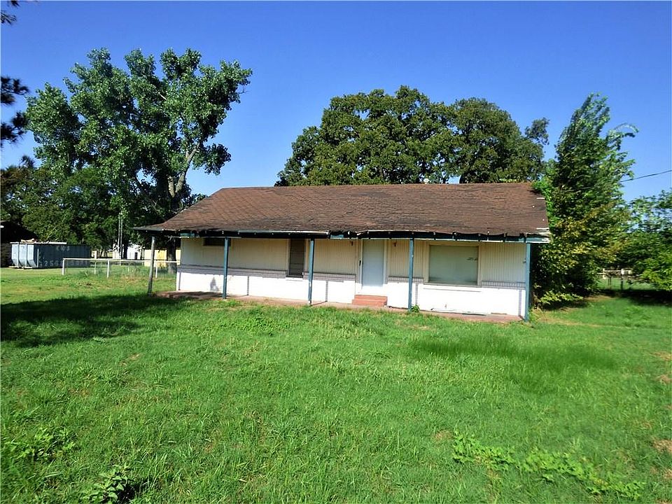 1st image of 426 County Road 447