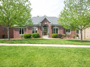 1108 Lodge Hill Rd, Louisville, KY 40223