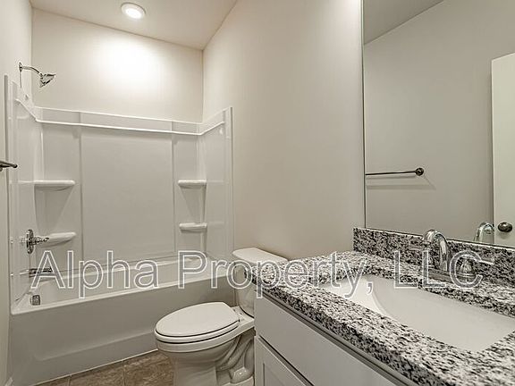5th image of 371 Highline Trl