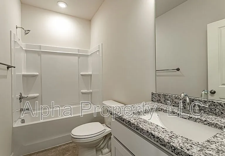 371 Highline Trl — Photo 5