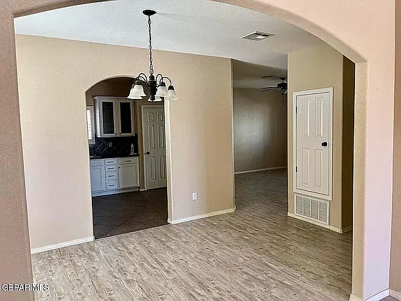 3 bed, 1914 sqft, $1,895 — Photo 4